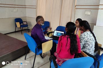 Dr Balamurugan with Entrepreneurs during Entrepreneurship Development Workshop, PDA college, Gulbarga