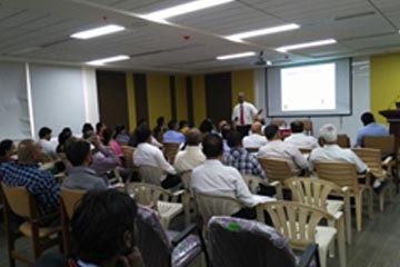Dr Balamurugan conducting ZED training program to Entrepreneurs, through MSME DI, at Gulbarga.